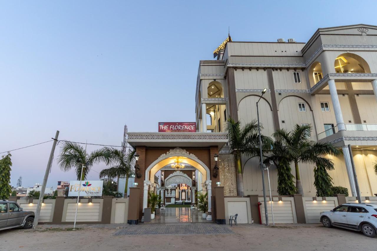 The Florence Resort Jaipur Ngoại thất bức ảnh