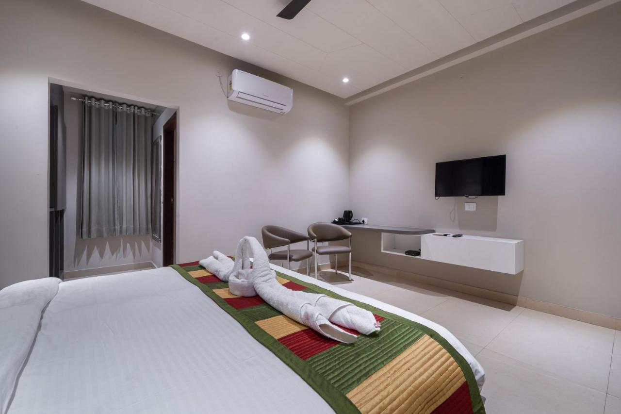 The Florence Resort Jaipur Ngoại thất bức ảnh