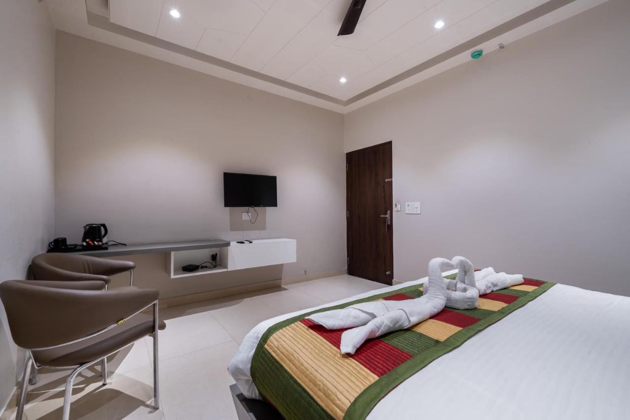 The Florence Resort Jaipur Ngoại thất bức ảnh