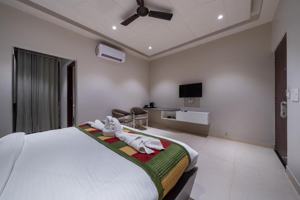 The Florence Resort Jaipur Ngoại thất bức ảnh